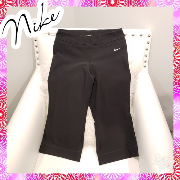 Nike Pants - Nike legging capri pants size small 4 6